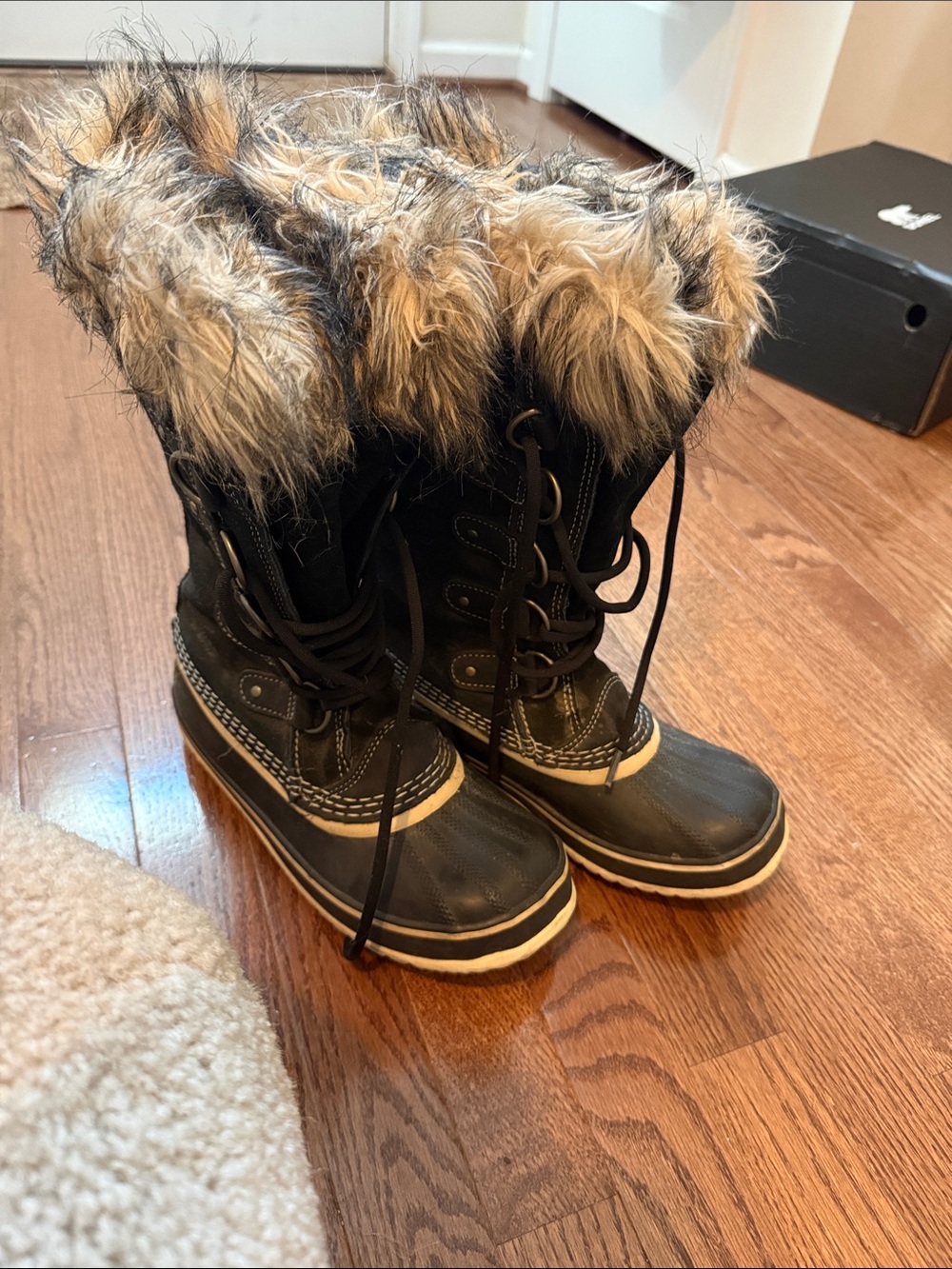 Women’s Black Faux-Fur Winter Boots - Warm Lace-Up Snow Shoes Sorel